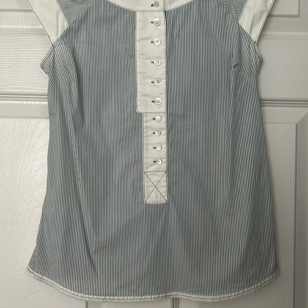 BCBGMaxAzria Striped Blouse XS - Picture 3 of 9